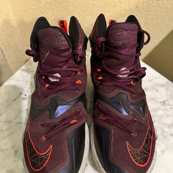 Nike Lebron James men size 8 - Picture 2 of 2